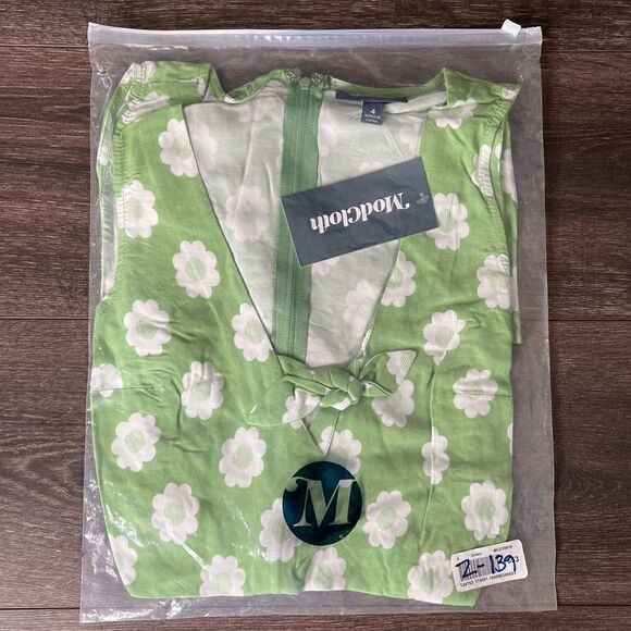 ModCloth Marketing My Words A-Line Dress in Green with White Daisy. Size 4. NWT! - Picture 7 of 11